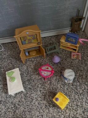Fisher Price Loving Kids Doll living room dining room furniture vintage TV table